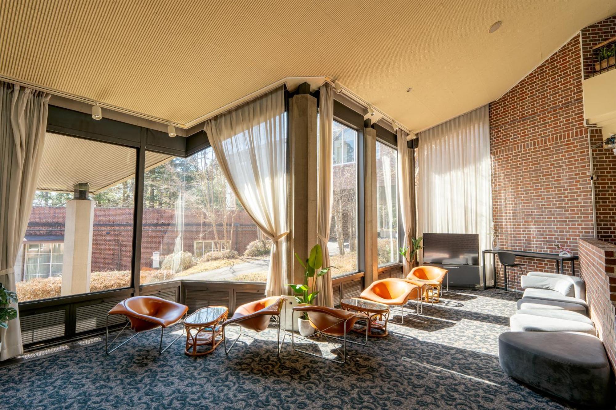 富士祥栄会館 Hotel Oyama  ภายนอก รูปภาพ